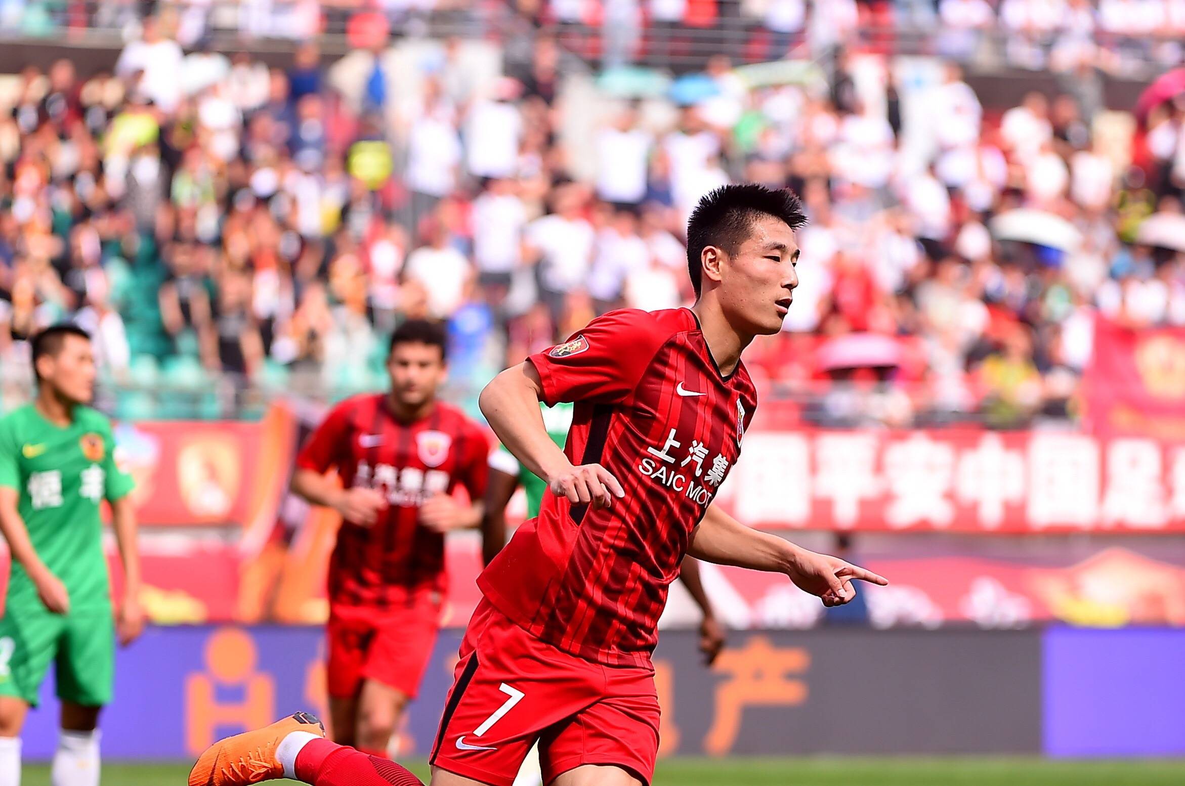 上海上港队球员被处罚,上海上港球员酒驾