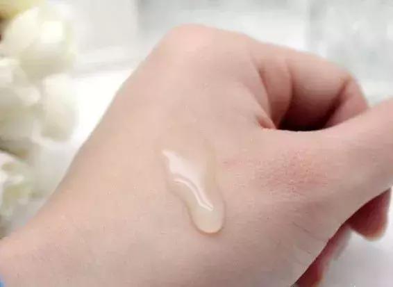 有哪些名字听起来很“三无”，但却超级好用的护肤品牌？