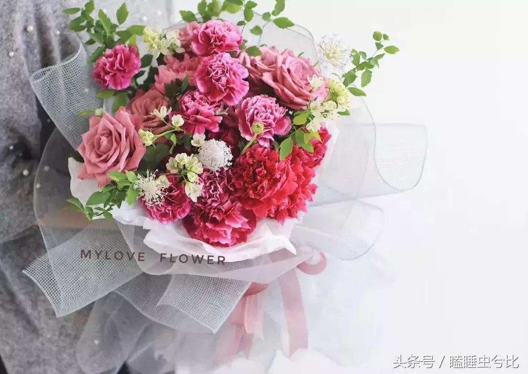 母亲节送妈妈什么礼物比较实用,母亲节送给妈妈应该送几枝花