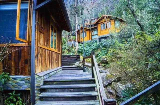 冬天真的来了！自带温泉的高颜值酒店，不用去日本，浙江就有！