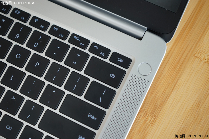 荣耀magicbook142050版游戏测试,荣耀magicbook使用体会