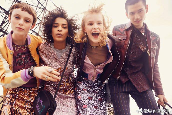 Coach，你努力追求18岁少女的样子真好看！