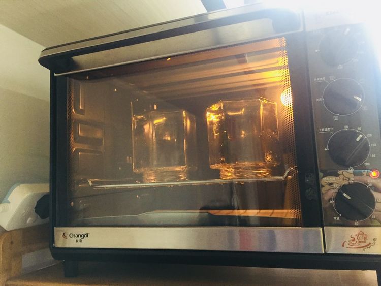 草莓酱要熬好了酸甜可口好吃,酸甜可口的草莓酱