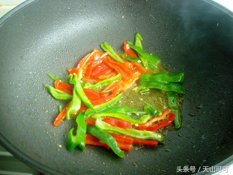 鸡蛋搭配什么炒最下饭,鸡蛋都能配什么炒吃