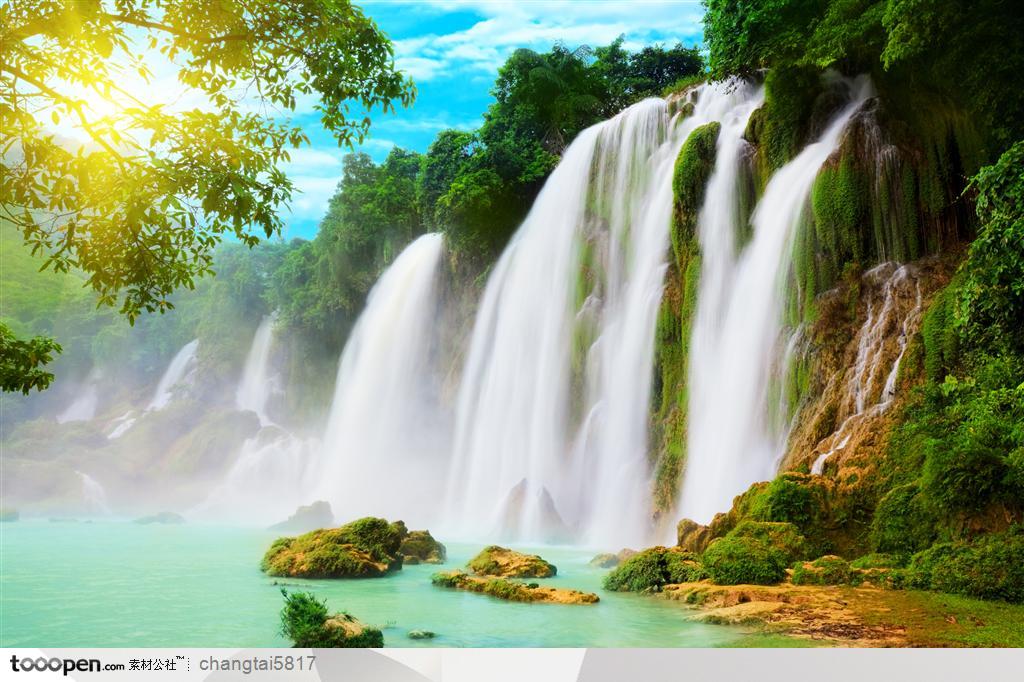 国家首批5*级A**风景区，原来黄果树瀑布还曾列入过世界吉尼斯记录！