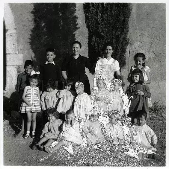 就是让你比PhotoLondon的VIP看的展还要早！