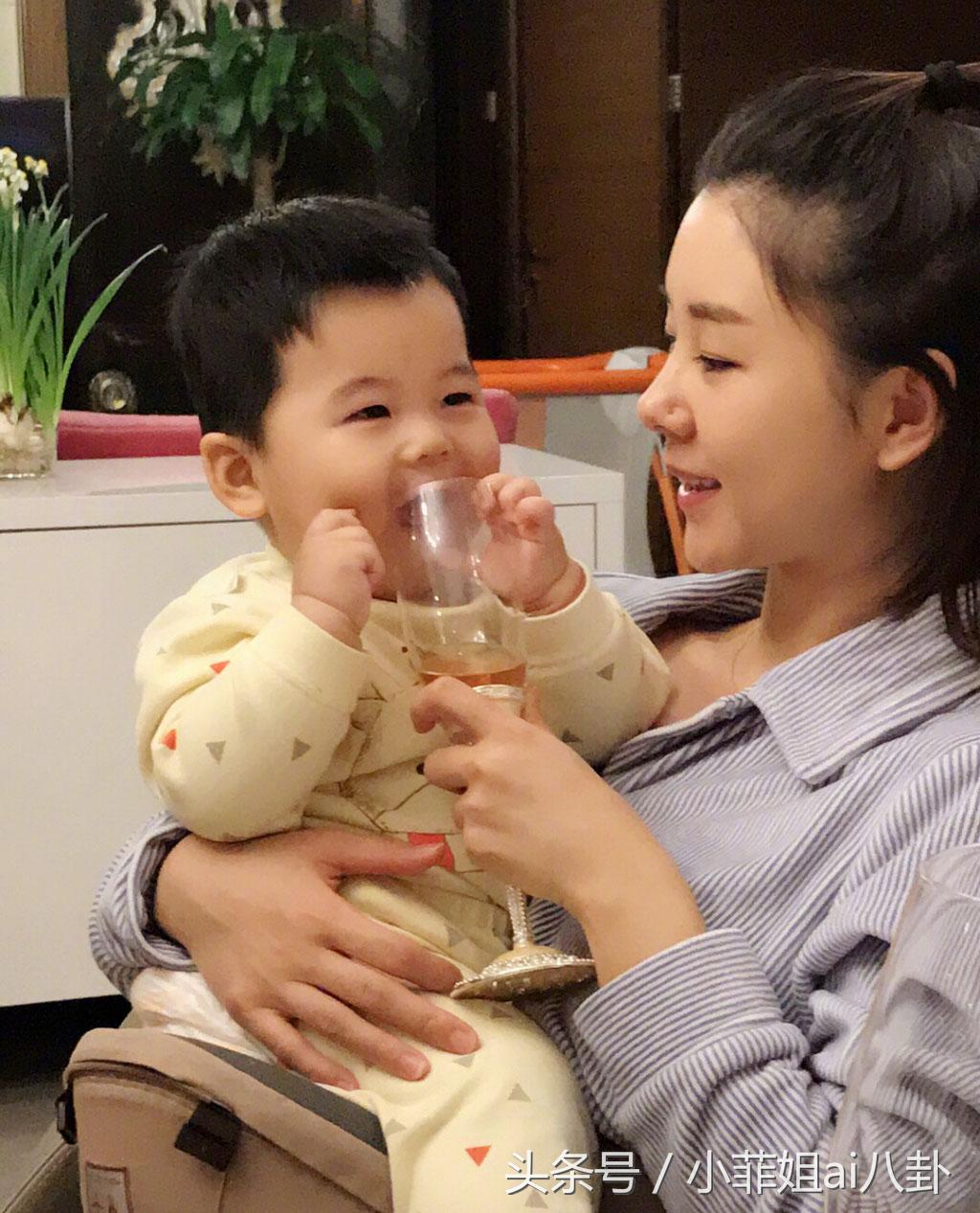 王雷李小萌恩爱夫妻日常生活,李小萌王雷夫妻视频片段