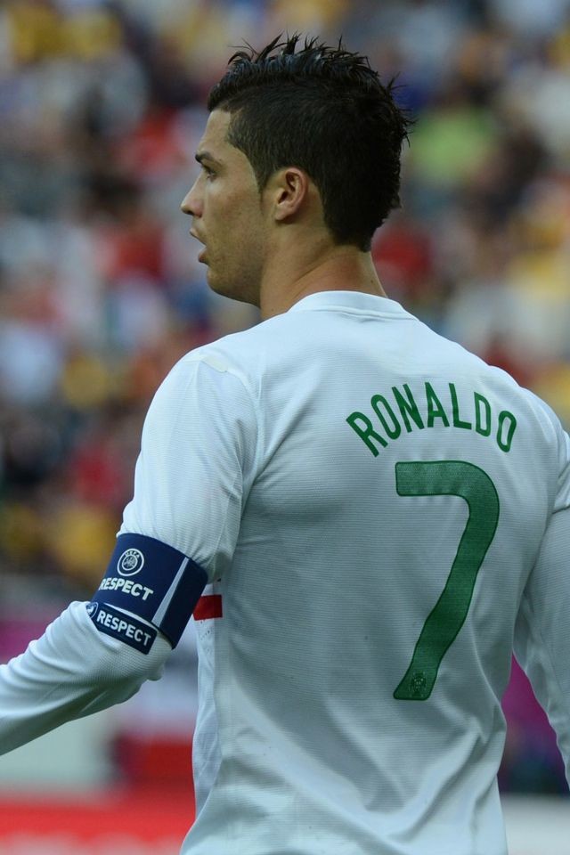 超帅c罗壁纸手机超清,足球男生c罗壁纸卡通人物