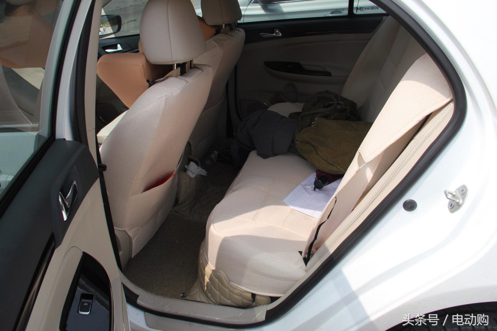 比亚迪速锐评论,比亚迪速锐e52012款