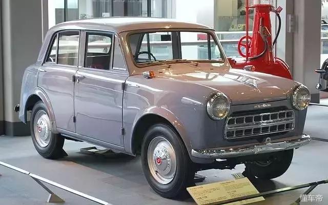 此LANNIA非彼蓝鸟，史上最潮车型蓝鸟历史大揭秘