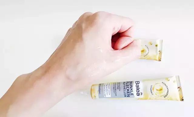 相见恨晚的美白好物，让范冰冰在今年的戛纳红毯成了外媒焦点！