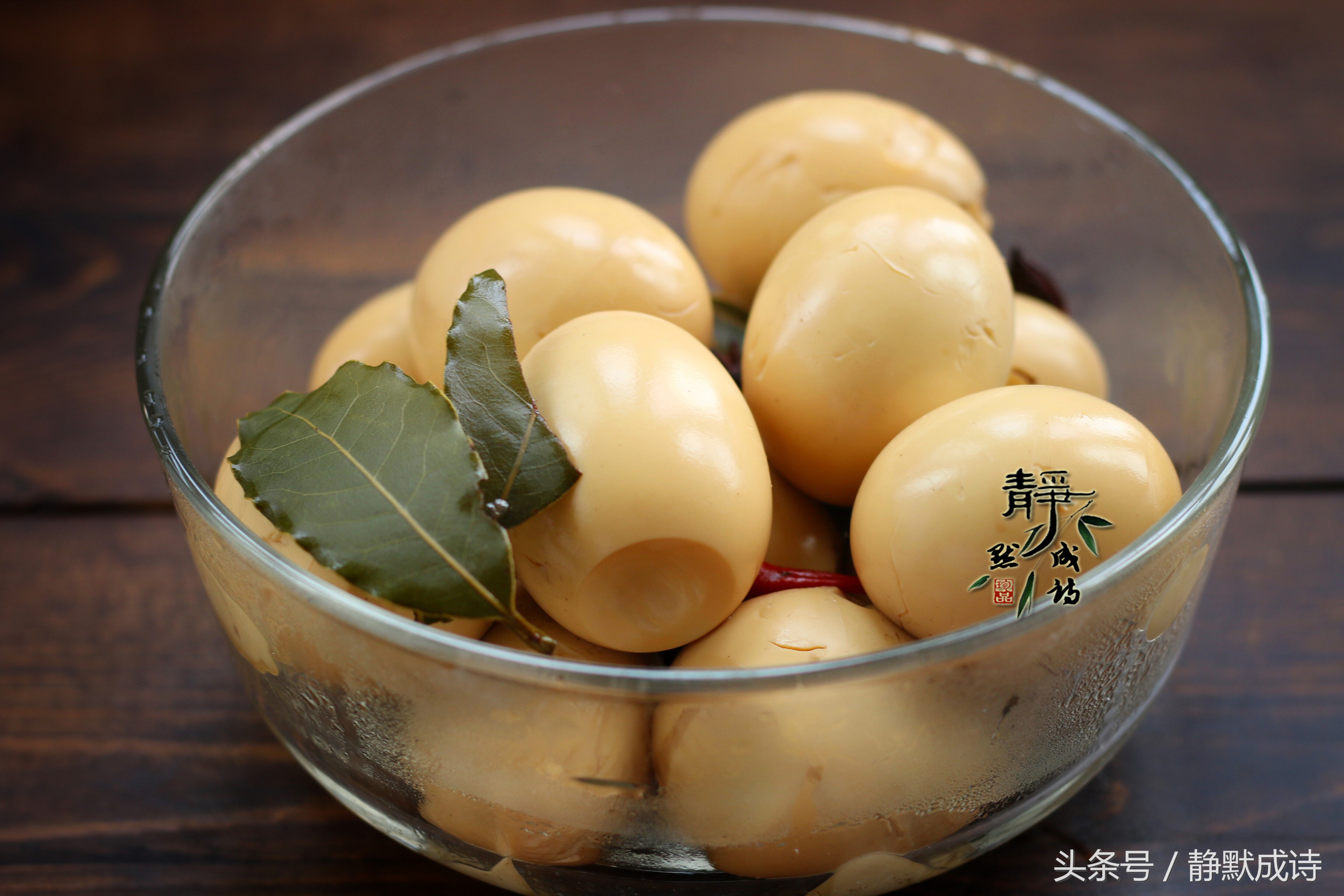 乡巴佬卤猪头肉的制作方法和配方,乡巴佬卤鹌鹑蛋的家常做法