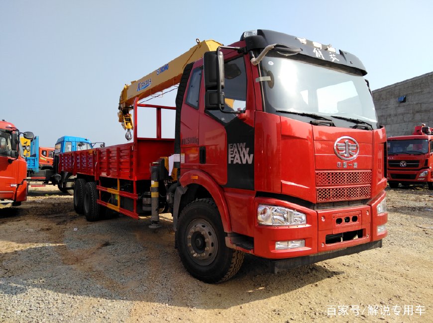 一汽解放j6国六240马力随车吊,解放j6l徐工7吨随车吊