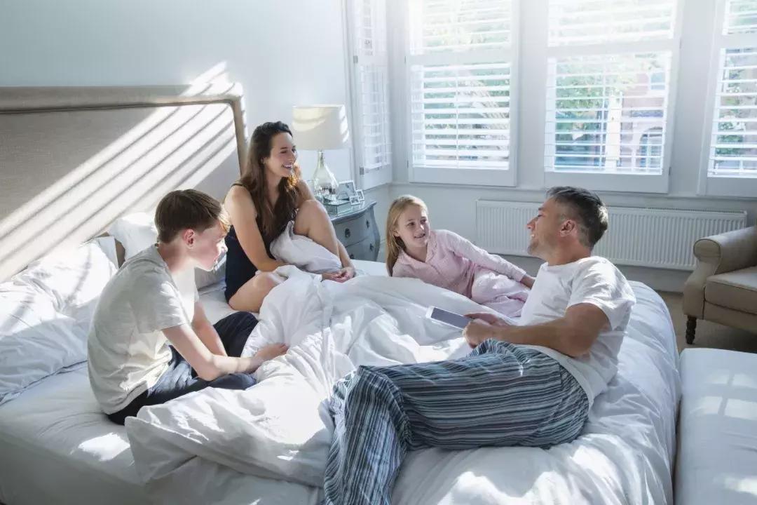 睡衣几天洗一次最好,睡衣是否一个星期洗一次