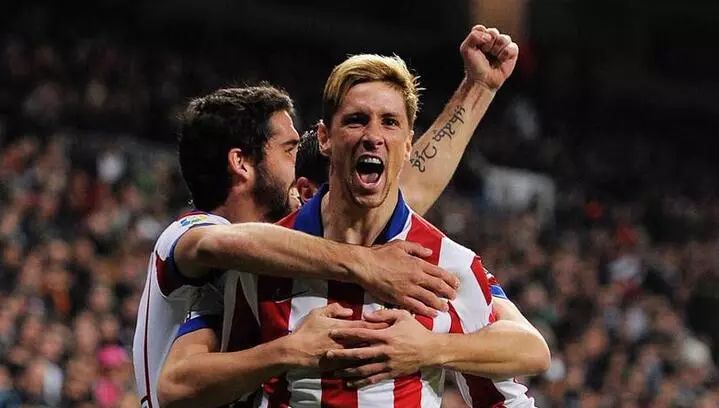 是他让我明白：满脸雀斑的男人也可以这么帅！