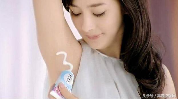 渣渣辉，徐静蕾美白，杨幂脱毛，冰冰卖菜刀，都比不上最后这个牛