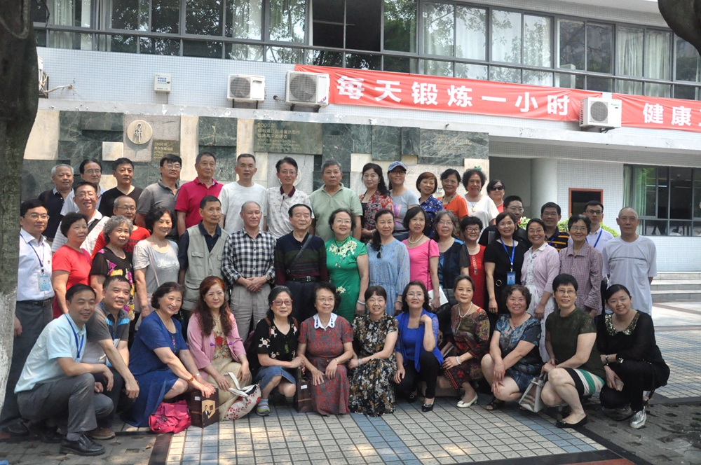 30载岁月如歌洒下一路花香，四川省一级示范性普通高中—玉林中学