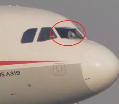 川航空难奇迹,川航奇迹迫降