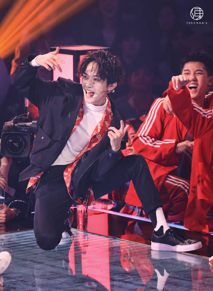 那么不同类型的易烊千玺，到底哪个才是他自己？