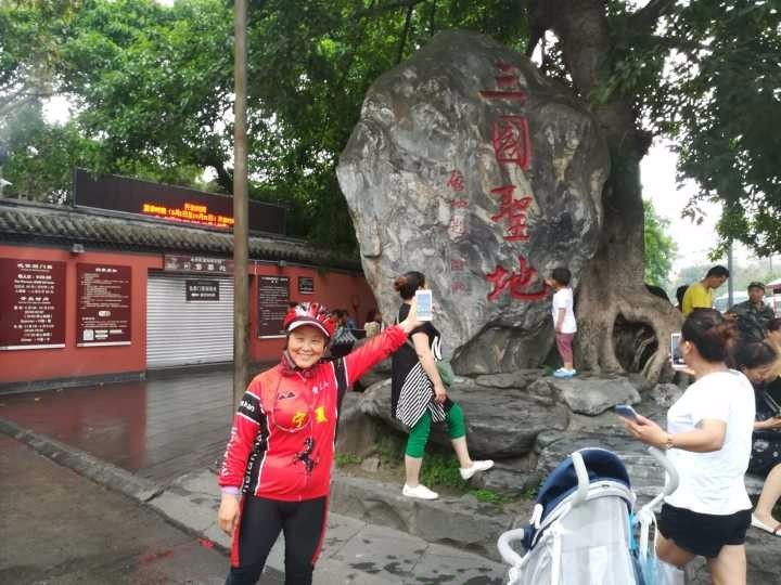 五一骑行川藏线,川藏线骑行者一生的终极梦想