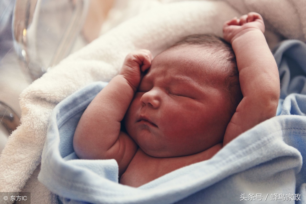 月嫂防吐奶的技巧,宝宝吐奶月嫂回答