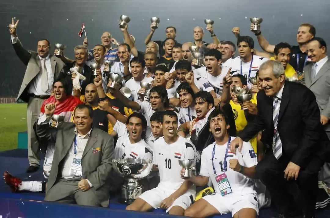 为什么我们那么爱足球,中国人为什么不喜欢足球