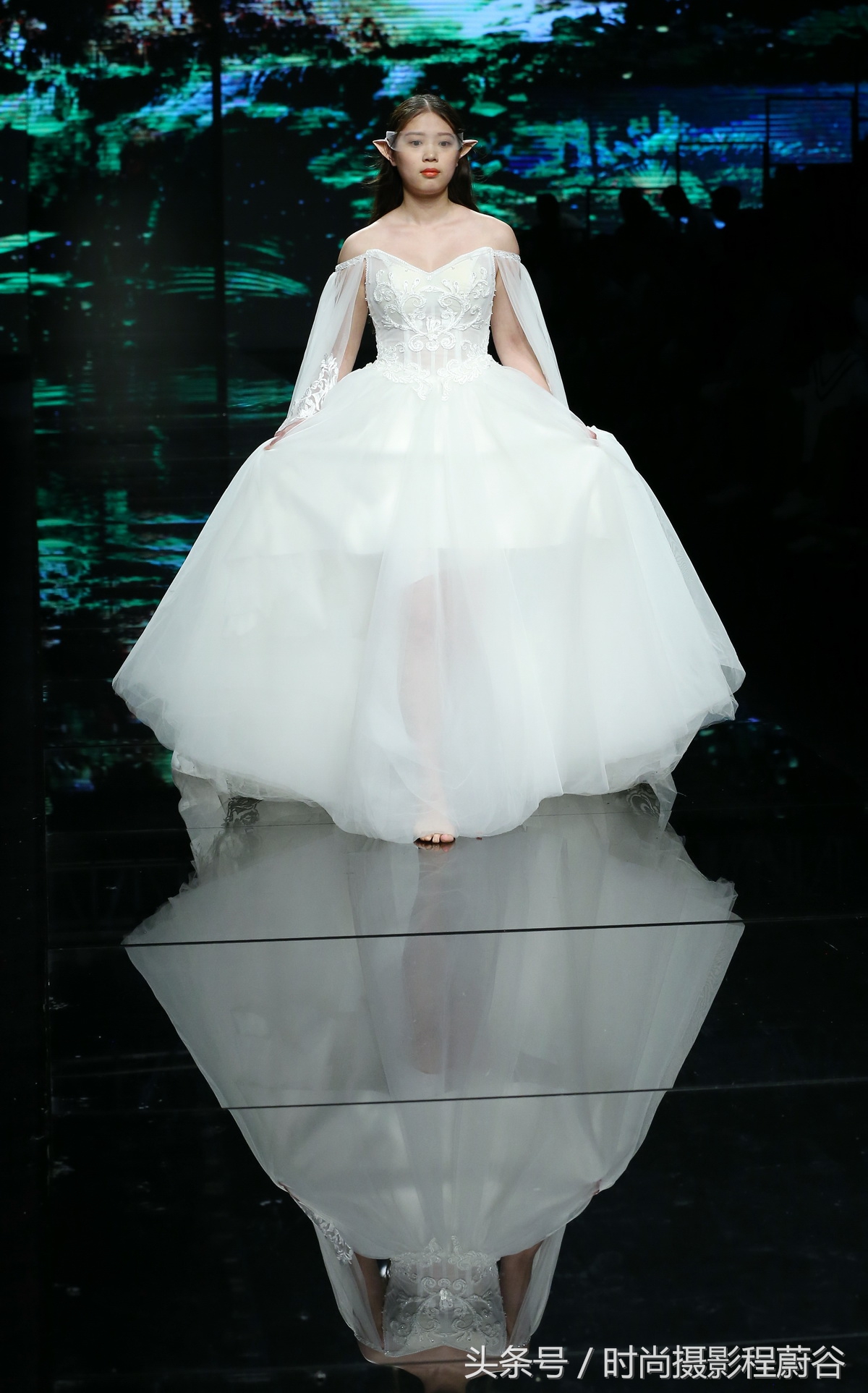 2021aw杭州国际时装周,2018aw上海时装周mode展