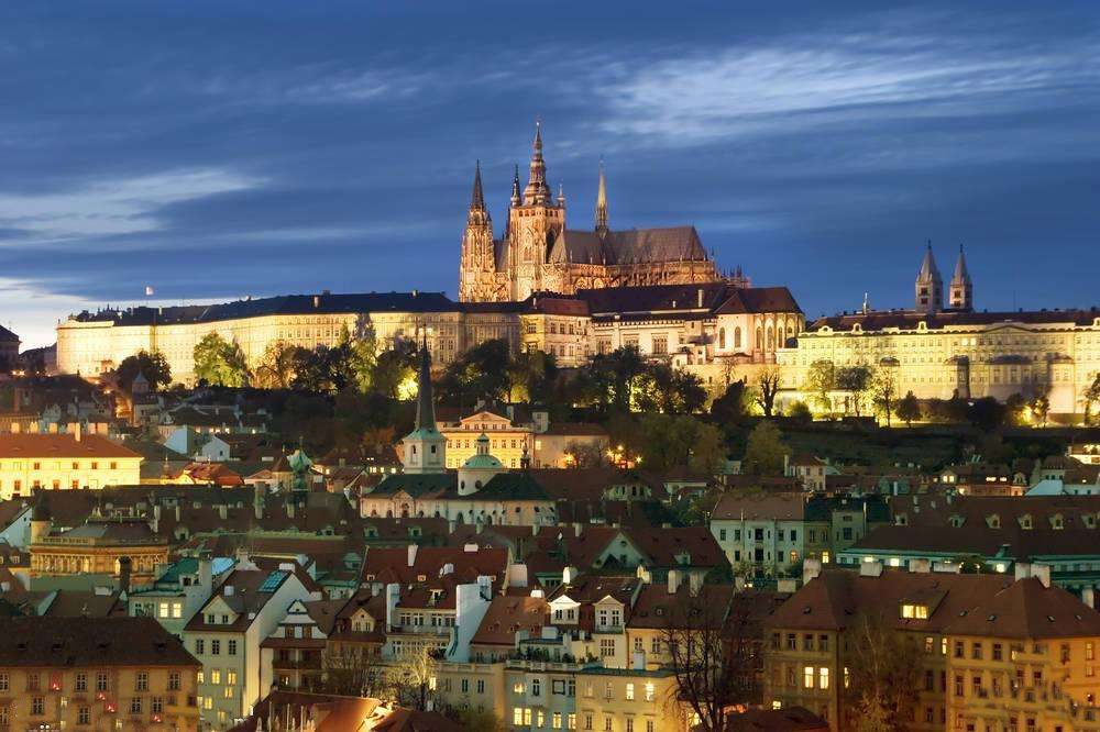 捷克斯洛伐克庆祝五一劳动节,斯洛伐克建交多少周年