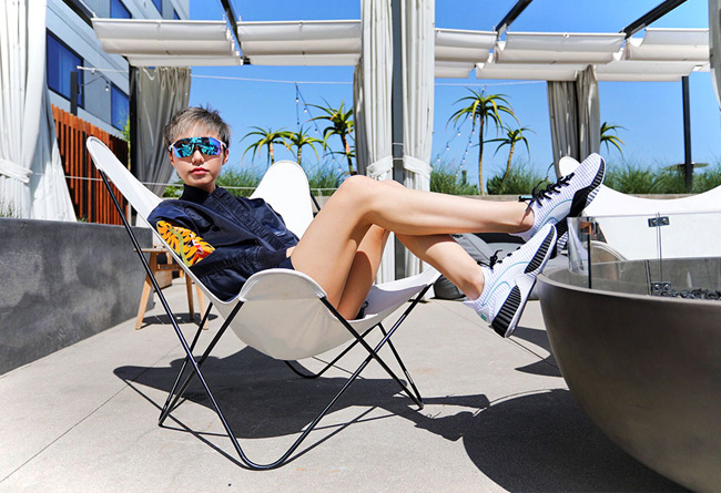 穿了这双新鞋显得腿好长!全球粉丝最多的明星亲自带货!