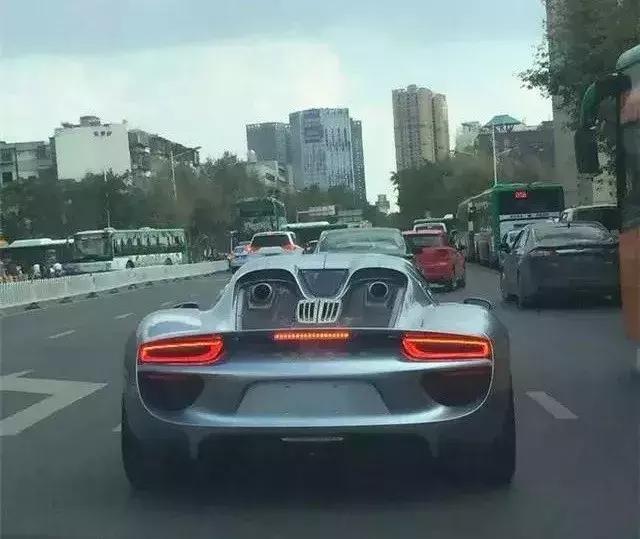 这些配件比你的车还贵,抠下一个可以换一辆超跑!