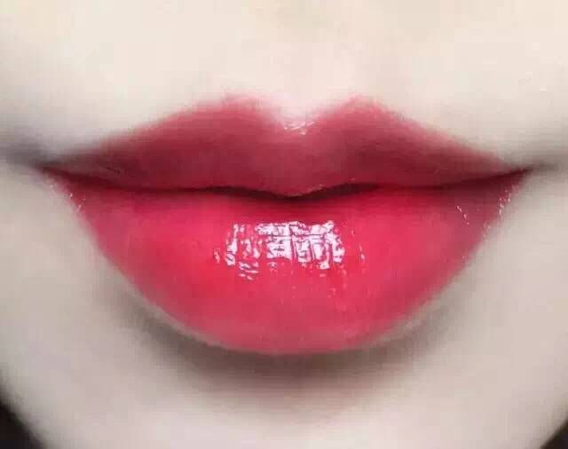 哪款口红显白又好又便宜,口红哪款好又实惠