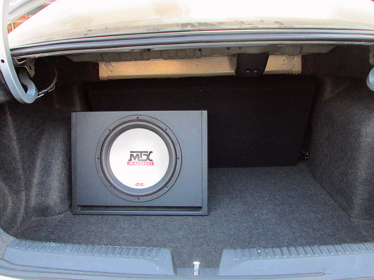 桑塔纳音响改装4个最佳方案,桑塔纳手动风尚版音响改装4喇叭