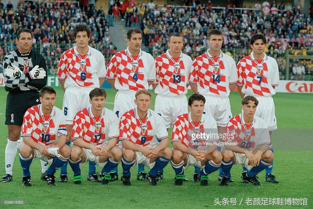 02年世界杯足球鞋回顾,世界杯最火前十的足球鞋