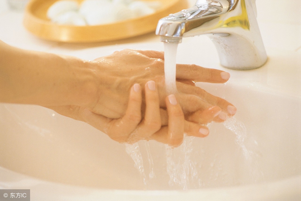 慢性结膜炎会传染给家人吗,慢性结膜炎会传染吗怎么治疗