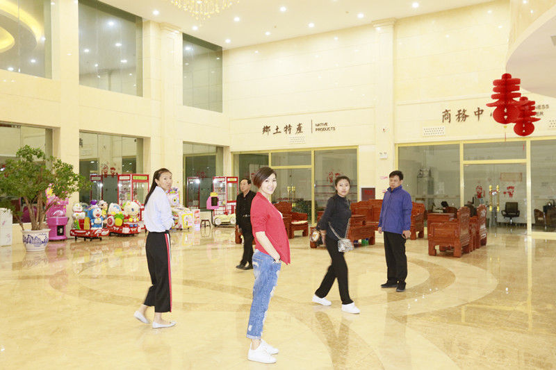 听过《歌在飞》,再见到苏勒亚其其格,才知道歌手是这样炼成的