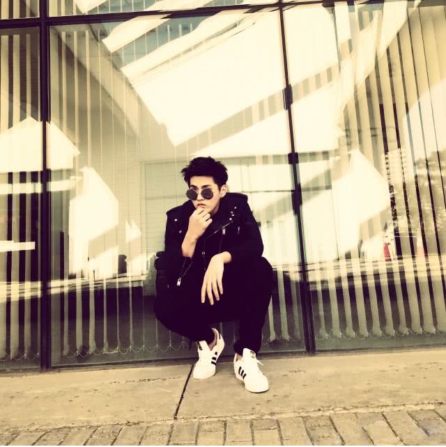 千百小白鞋,千千万万的小白鞋