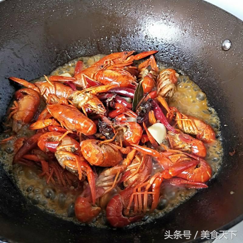 夏天怎么能少得了麻辣小龙虾,夏天的快乐一定少不了麻辣小龙虾