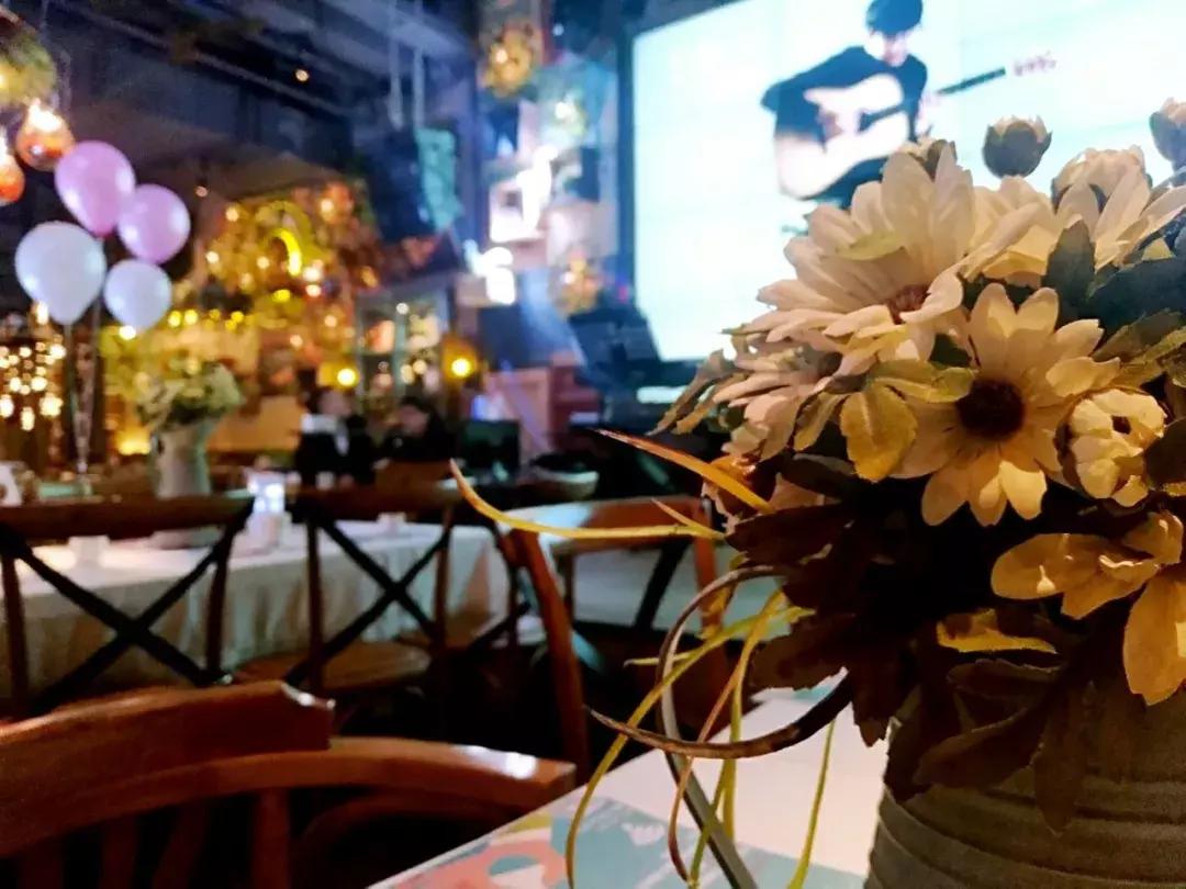 洛阳这些气质爆棚的甜蜜据点，每家都是一颗捂不住的春心！