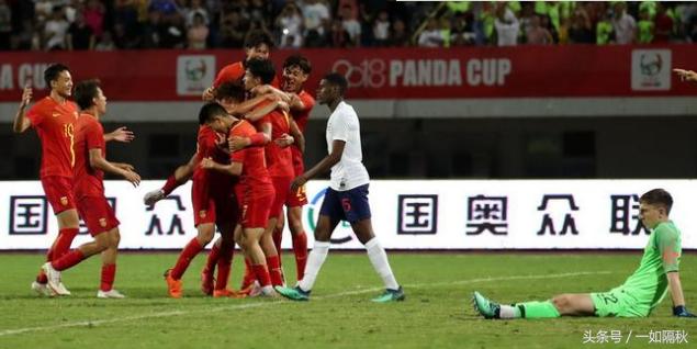 英格兰国青战胜意大利,国青队2-1逆转英格兰u15