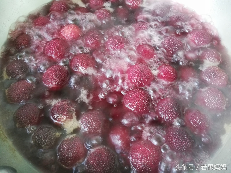 吃不完的杨梅可以这样做,吃不完的杨梅拿来做杨梅饼