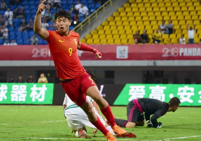 中国队3比0匈牙利足球,匈牙利4-0英格兰