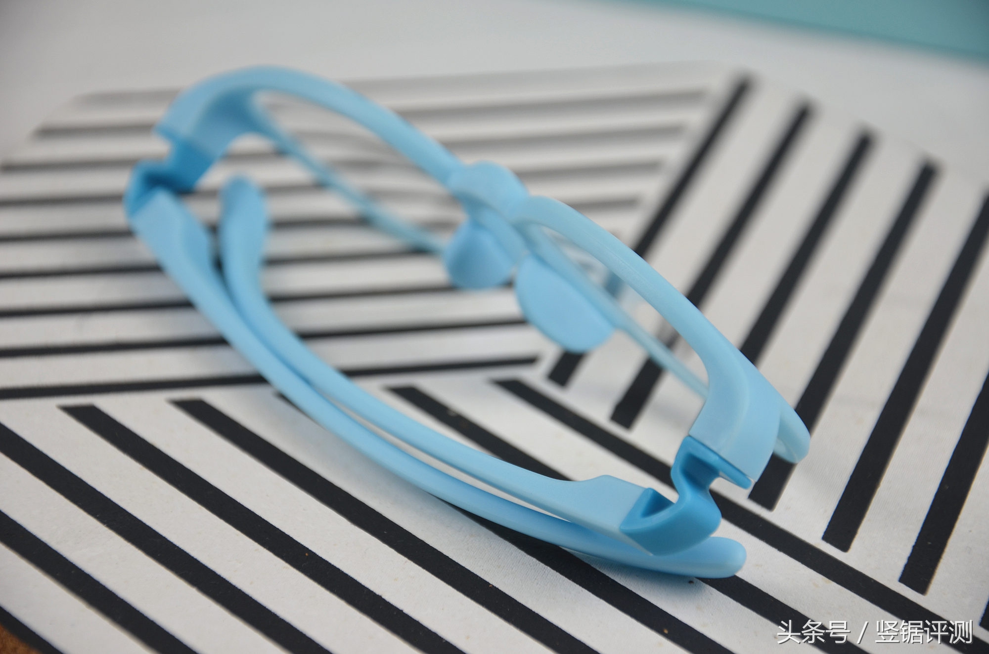 日本光学镜片，9层镀膜设计！专属儿童的护目眼镜评测