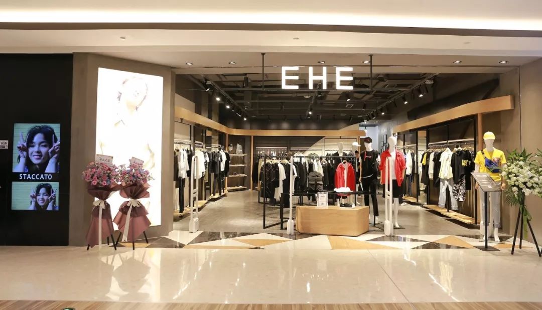 300张图片拼图,成都悠方可口可乐