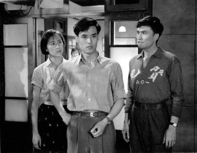 上影厂演员60年代初合影,上影厂55年电影