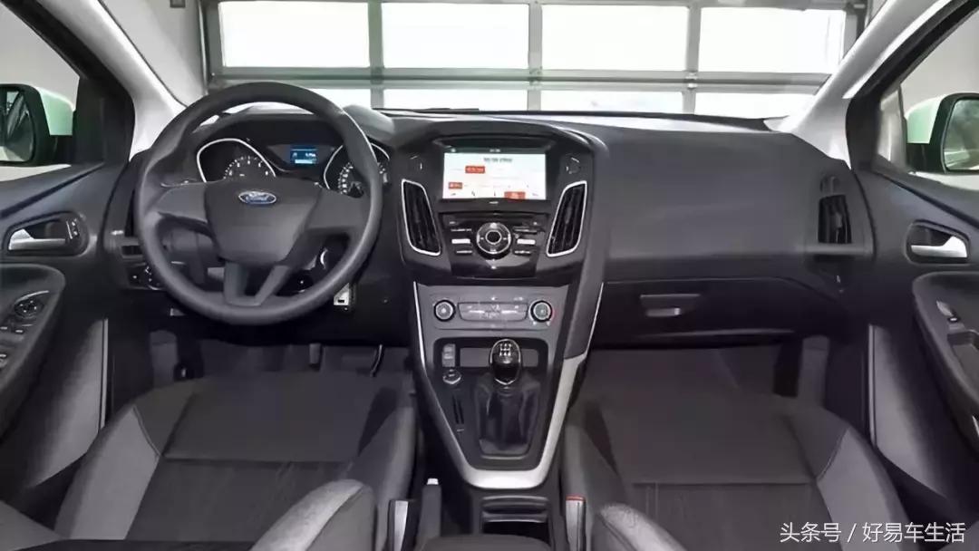 开福克斯的女人档次,女生开福克斯什么体验