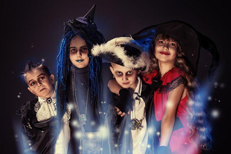 亚德工厂的秘密：签收迪士尼的二次元“魔法梦工厂”