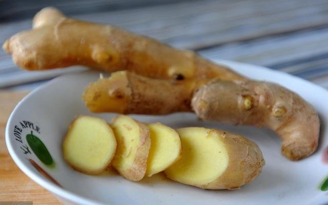 煎鱼粘锅怎么处理,煎鱼粘锅有什么方法