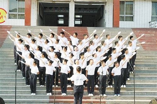 回首十年路奋进新征程,十年砥砺前行共谱时代华章