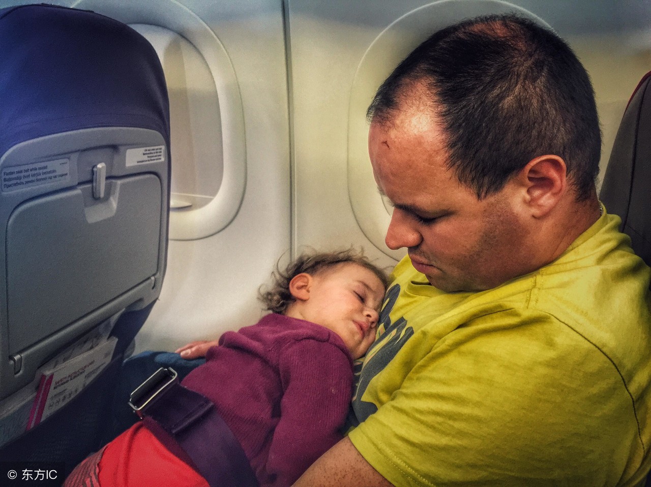 一周三婴儿坐飞机需要买票吗,婴儿不可订机票会拒绝婴儿登机吗