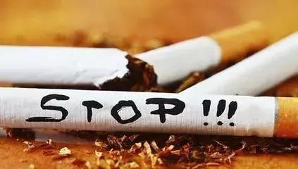 专家谈吸烟为何影响肺部健康,呼吸科医生吸烟的危害